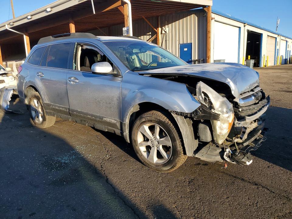 Photo 4 from auction – 2013 SUBARU OUTBACK with VIN 4S4BRCCC1D3232919
