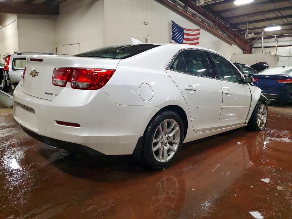 Photo 3 from auction – 2015 CHEVROLET MALIBU with VIN 1G11C5SL3FF189967