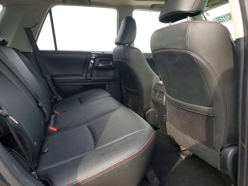 Photo 10 from auction – 2019 TOYOTA 4RUNNER with VIN JTEBU5JR6K5691821