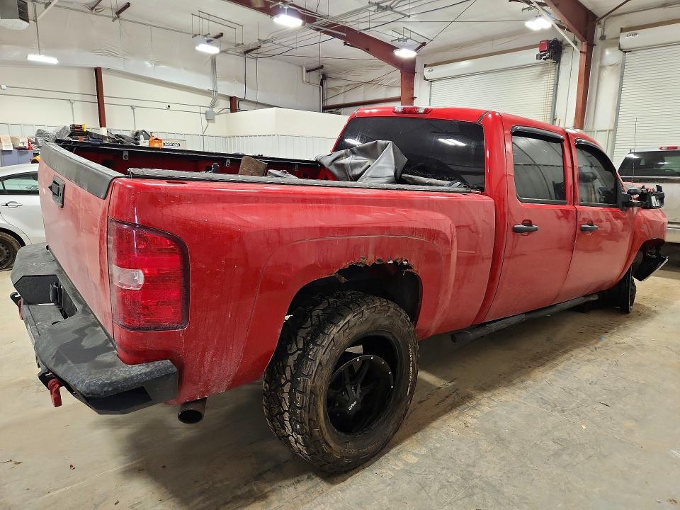 Photo 3 from auction – 2014 CHEVROLET SILVERADO with VIN 1GC1KXCG5EF108506