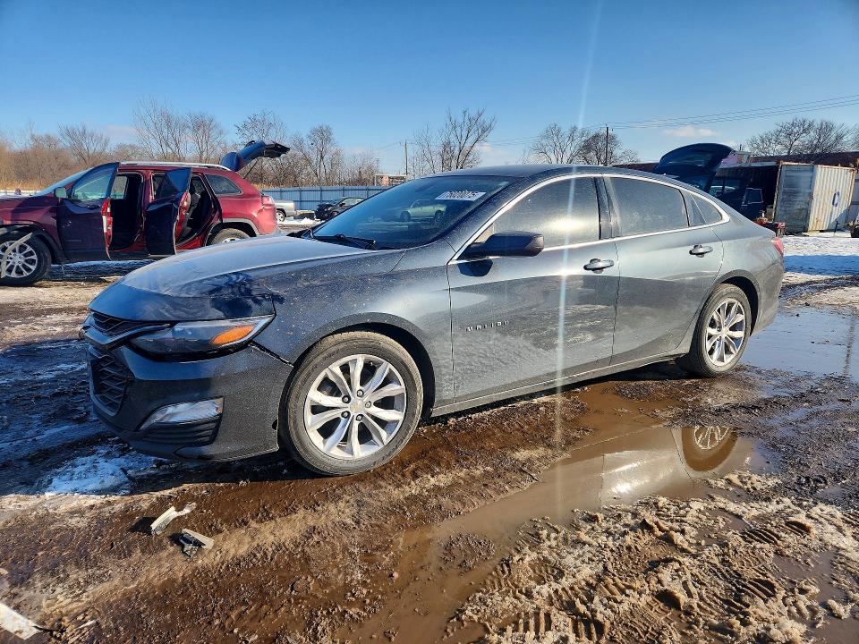 CHEVROLET MALIBU LT 2019 with VIN 1G1ZD5ST8KF120539 - Photo from auction