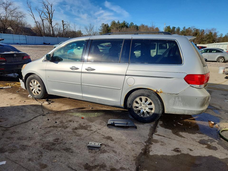 Photo 2 from auction – 2010 HONDA ODYSSEY with VIN 5FNRL3H7XAB032183