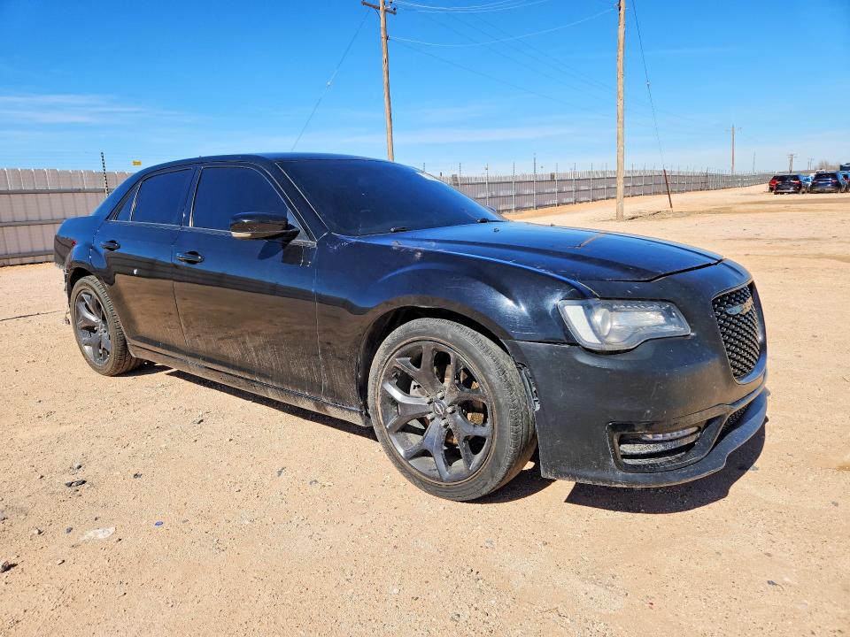 Photo 4 from auction – 2021 CHRYSLER 300 with VIN 2C3CCABG6MH529351