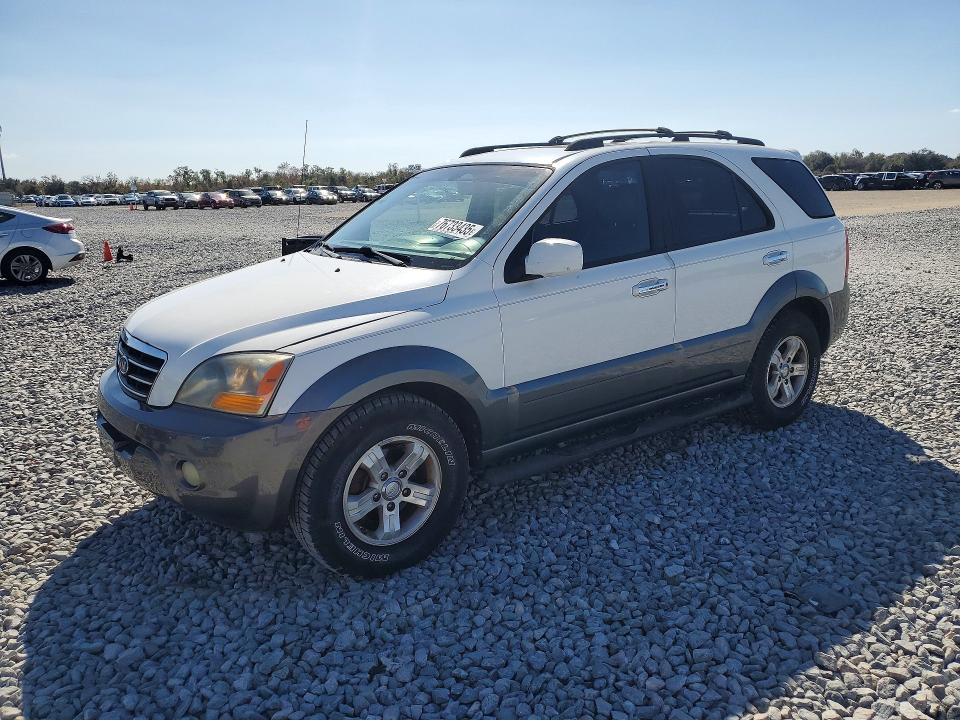 KIA SORENTO 2007 with VIN KNDJD736775705568 - Photo from auction