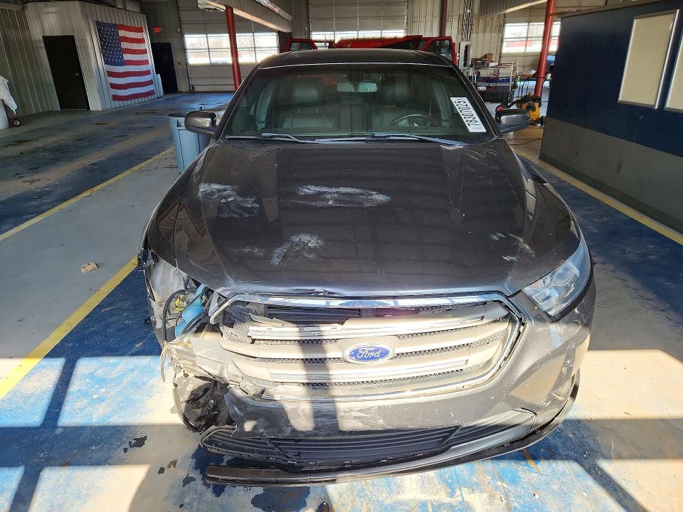 Photo 5 from auction – 2016 FORD TAURUS with VIN 1FAHP2E85GG100692