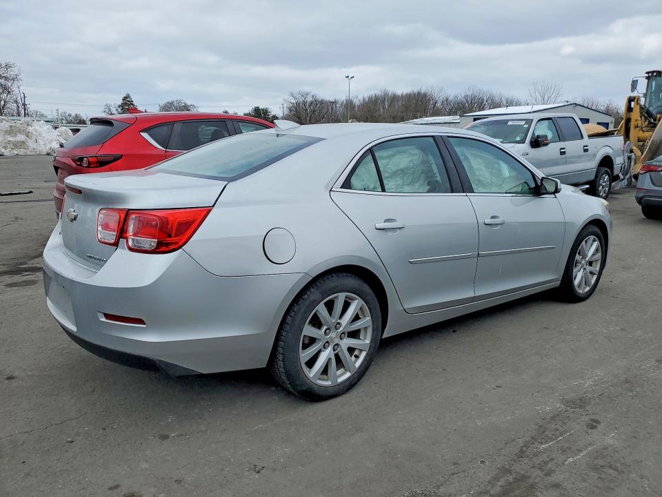Photo 3 from auction – 2015 CHEVROLET MALIBU 2LT with VIN 1G11D5SL3FF105224