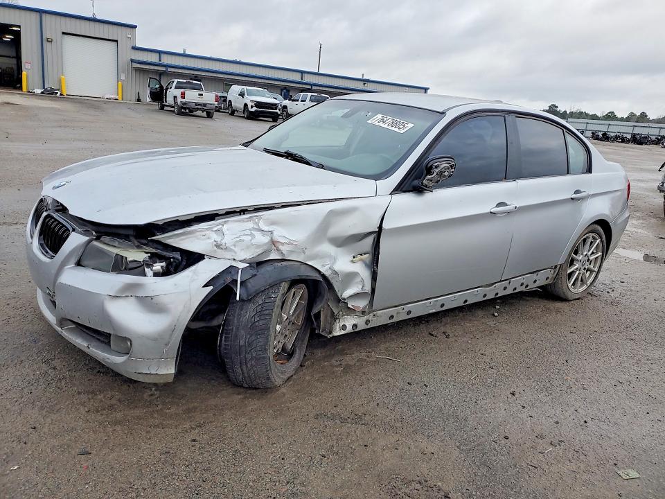 BMW 328 2011 with VIN WBAPH5C50BA441861 - Photo from auction