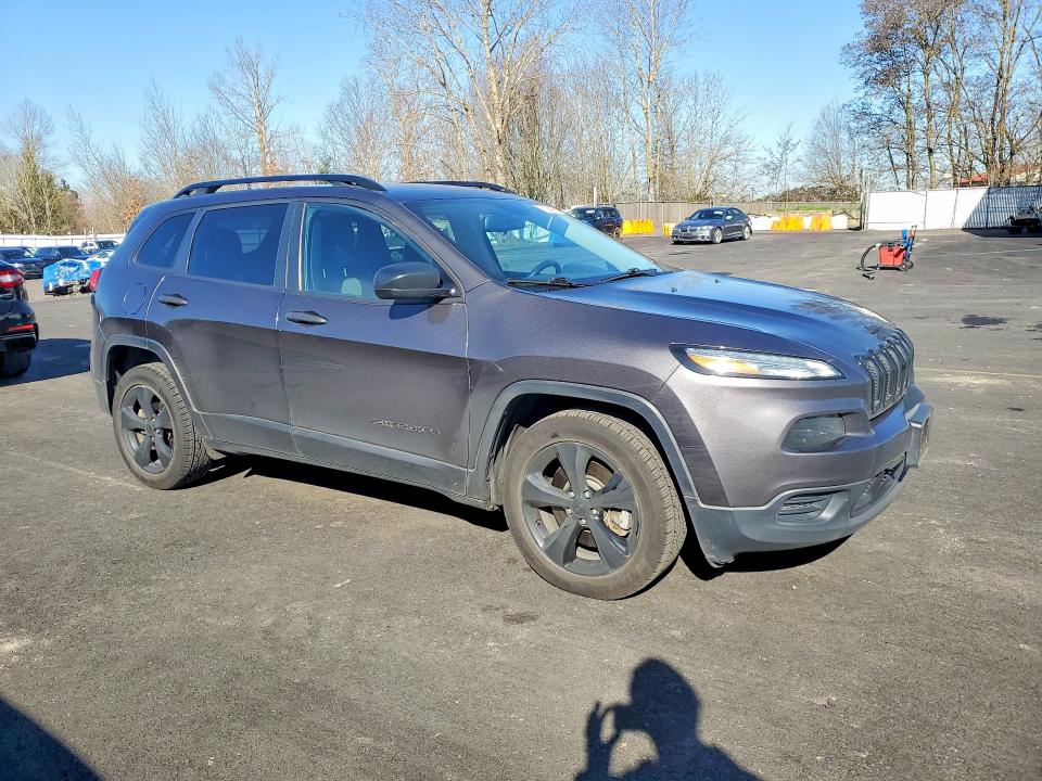 Photo 4 from auction – 2017 JEEP CHEROKEE with VIN 1C4PJLABXHW669446