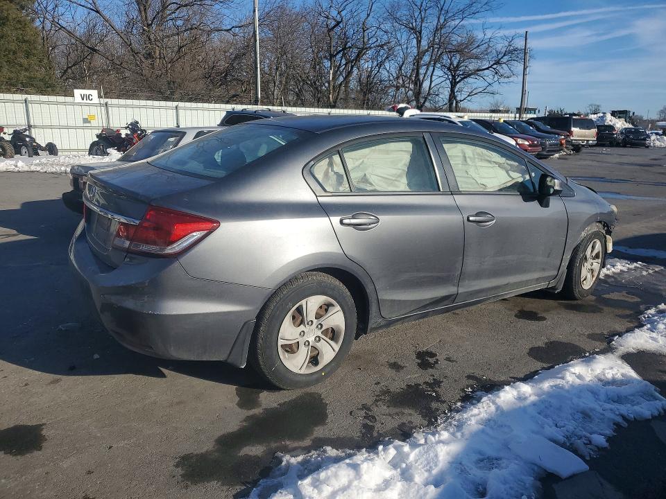 Photo 3 from auction – 2013 HONDA CIVIC with VIN 19XFB2F55DE204938