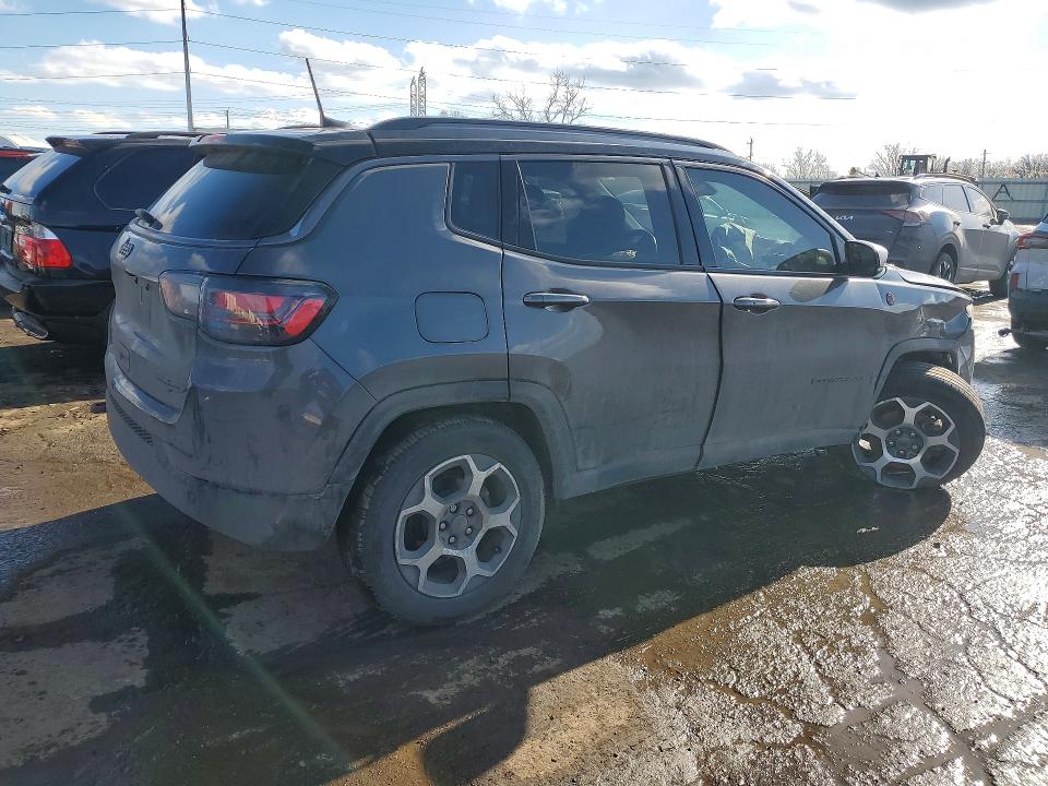 Photo 3 from auction – 2022 JEEP COMPASS with VIN 3C4NJDDB8NT148185