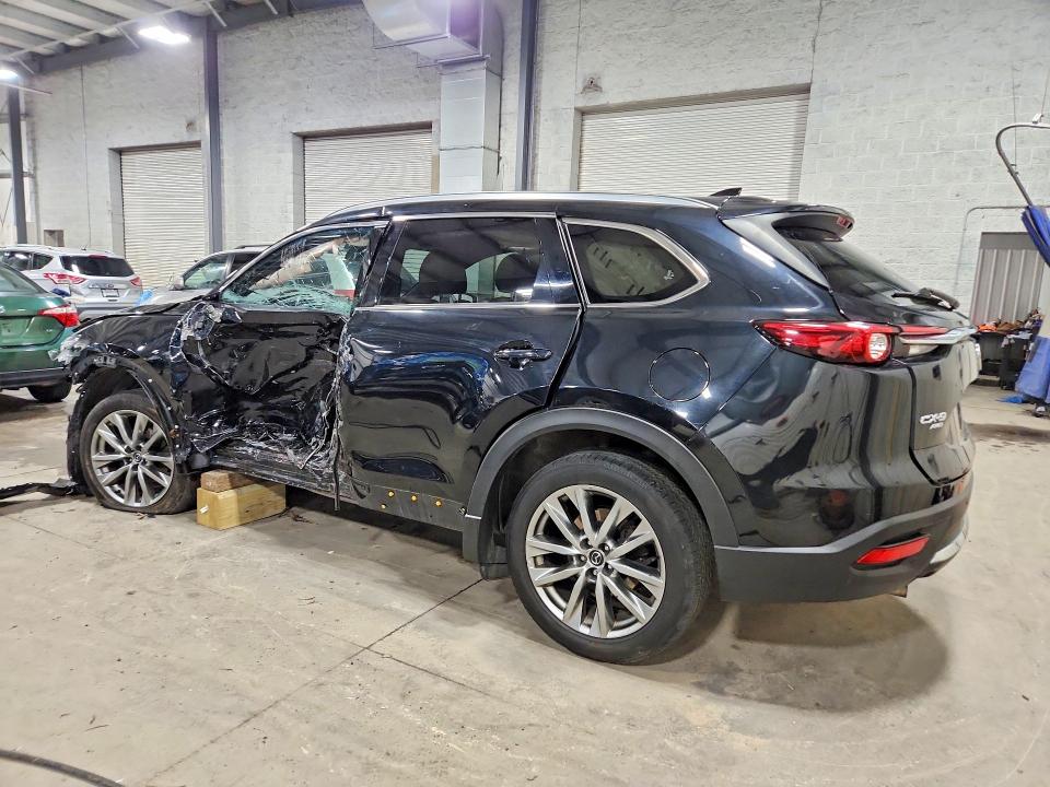 Photo 2 from auction – 2016 MAZDA CX-9 GRAND with VIN JM3TCBDY1G0105826