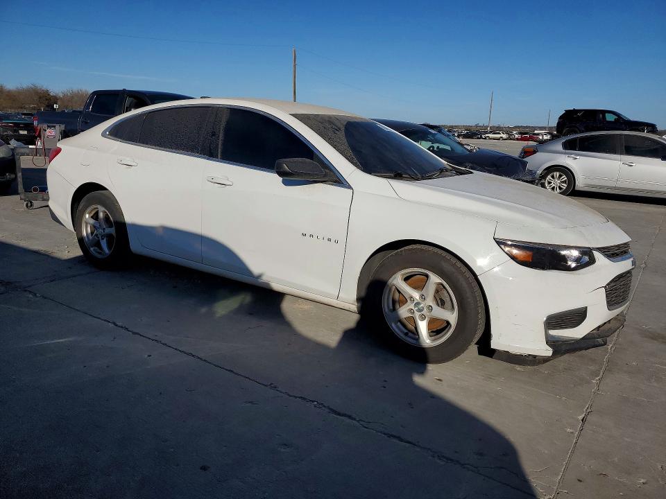 Photo 4 from auction – 2018 CHEVROLET MALIBU LS with VIN 1G1ZB5ST2JF168493