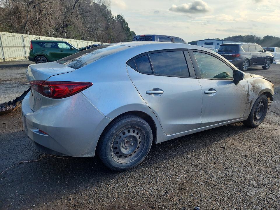 Photo 3 from auction – 2017 MAZDA 3 with VIN 3MZBN1U78HM115507