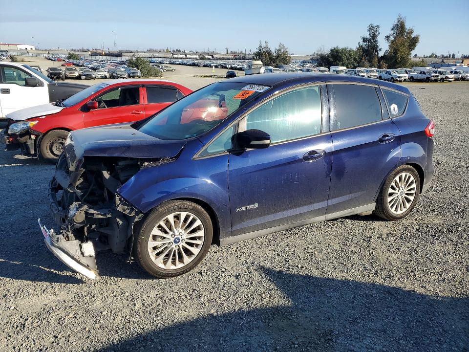 FORD C-MAX 2017 مع رقم تعريف المركبة 1FADP5AU1HL116061 - صورة من المزاد