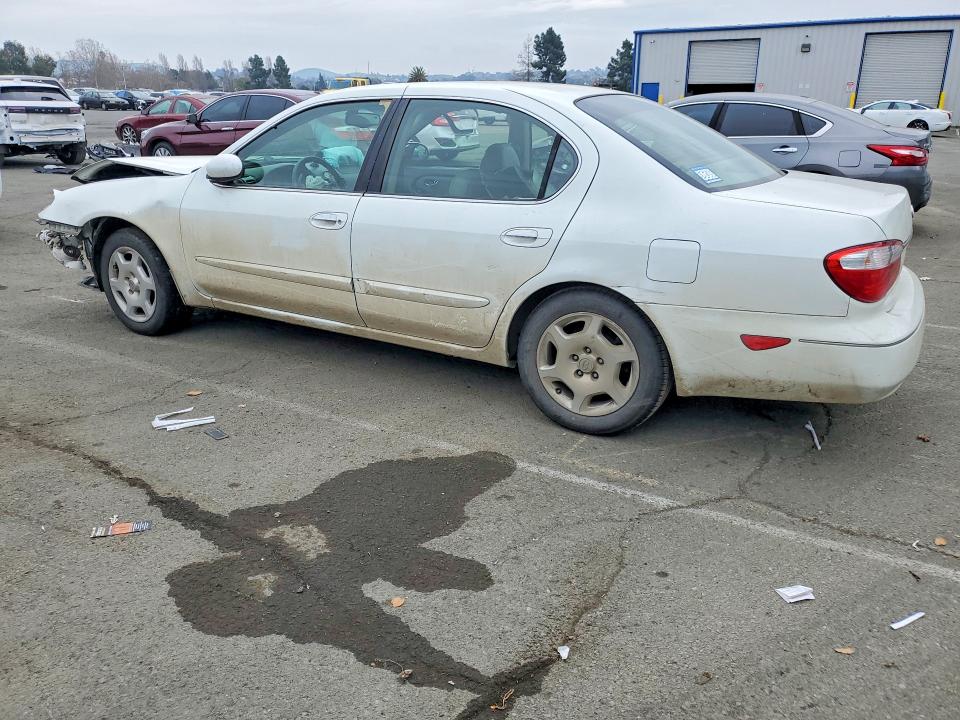 Photo 2 from auction – 2001 INFINITY I30 with VIN JNKCA31A31T008448
