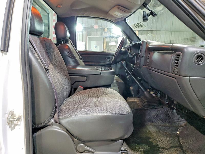 Photo 10 from auction – 2006 CHEVROLET SILVERADO with VIN 3GCEK14X56G223717