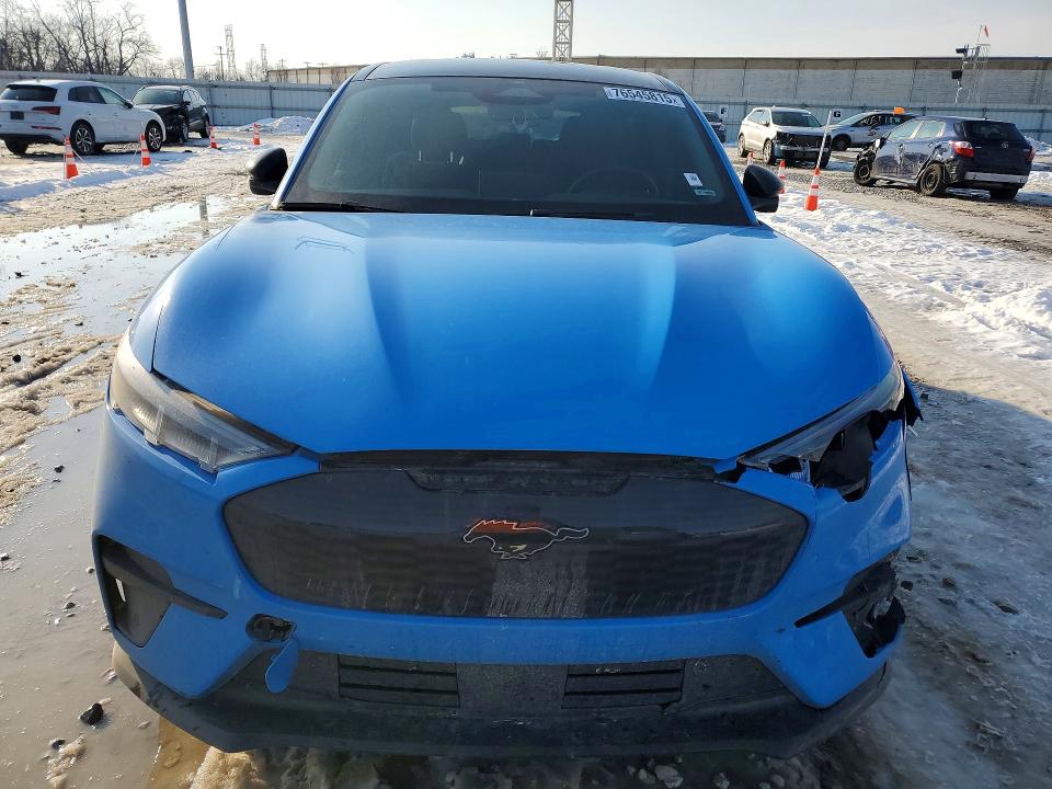 Photo 5 from auction – 2022 FORD MUSTANG MACH-E with VIN 3FMTK4SE6NMA28828