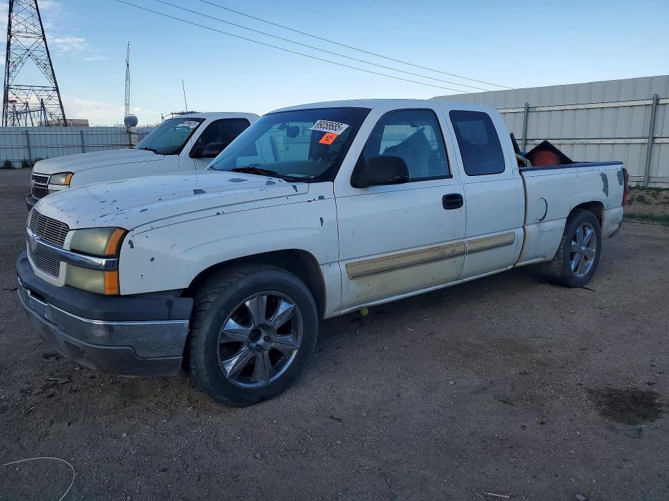 CHEVROLET SILVERADO 2003 with VIN 2GCEC19X031390769 - Photo from auction