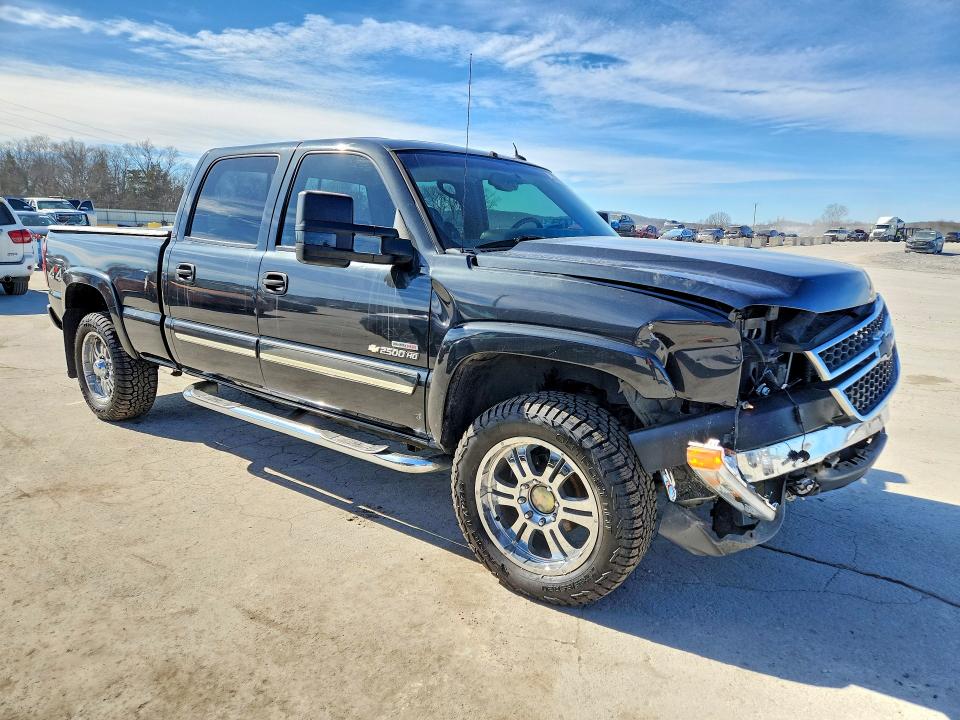 Photo 4 from auction – 2005 CHEVROLET SILVERADO with VIN 1GCHK23235F948208