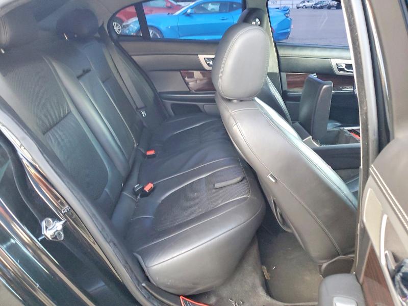 Photo 10 from auction – 2011 JAGUAR XF with VIN SAJWA0GB4BLR81449