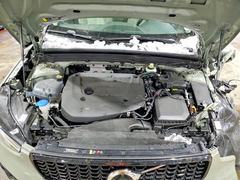 Photo 12 from auction – 2025 VOLVO XC40 PLUS with VIN YV4L12UC4S2592811