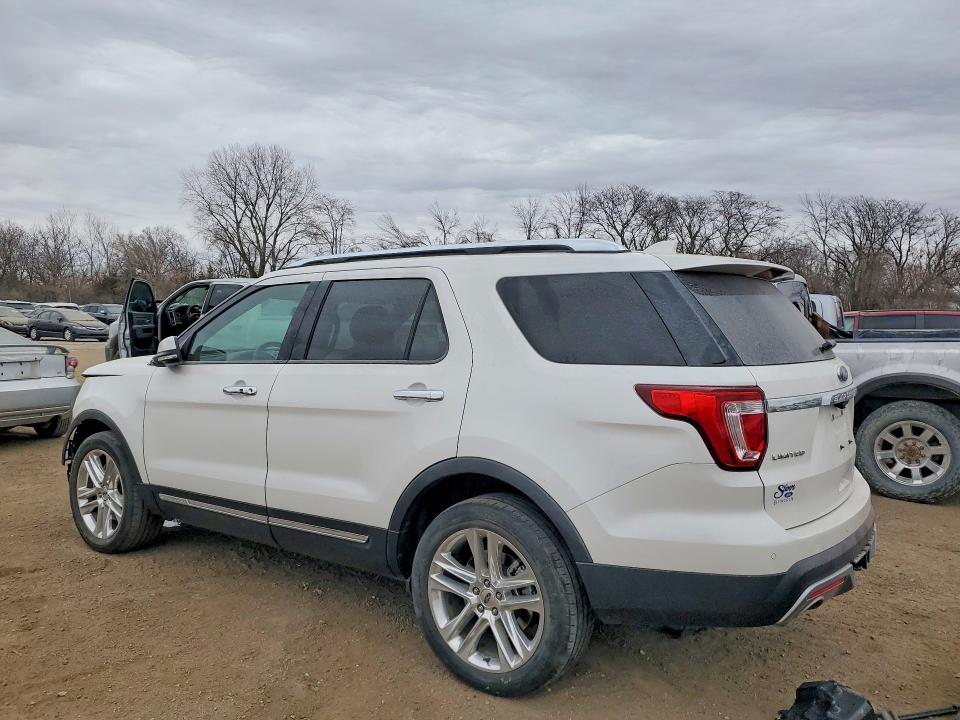 Photo 2 from auction – 2017 FORD EXPLORER L with VIN 1FM5K8F88HGC32159