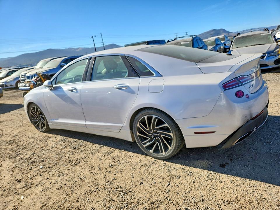 Photo 2 from auction – 2020 LINCOLN MKZ with VIN 3LN6L5B96LR622497