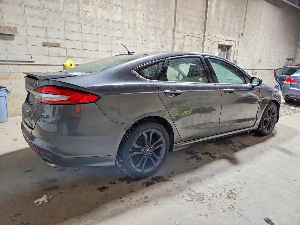Photo 3 from auction – 2018 FORD FUSION with VIN 3FA6P0G79JR285393