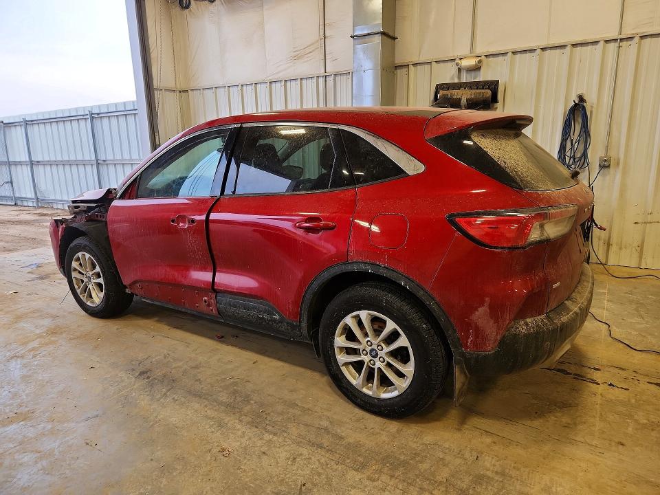 Photo 2 from auction – 2021 FORD ESCAPE with VIN 1FMCU9G69MUB03556