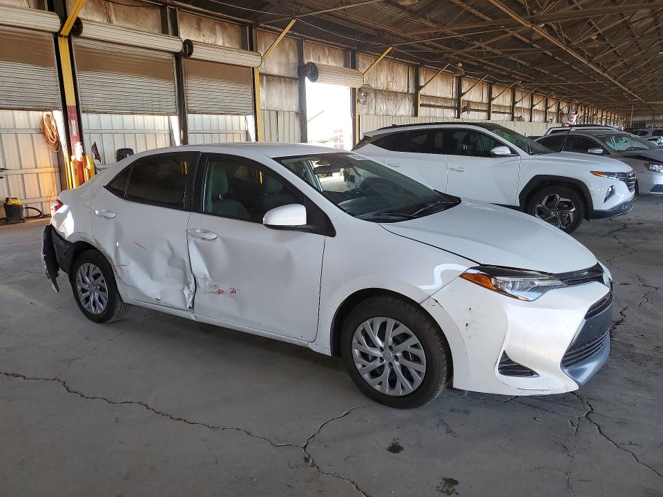 Photo 4 from auction – 2017 TOYOTA COROLLA L with VIN 2T1BURHE4HC853648