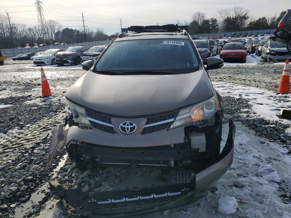 Photo 5 from auction – 2013 TOYOTA RAV4 LIMIT with VIN JTMDFREV6DD015674