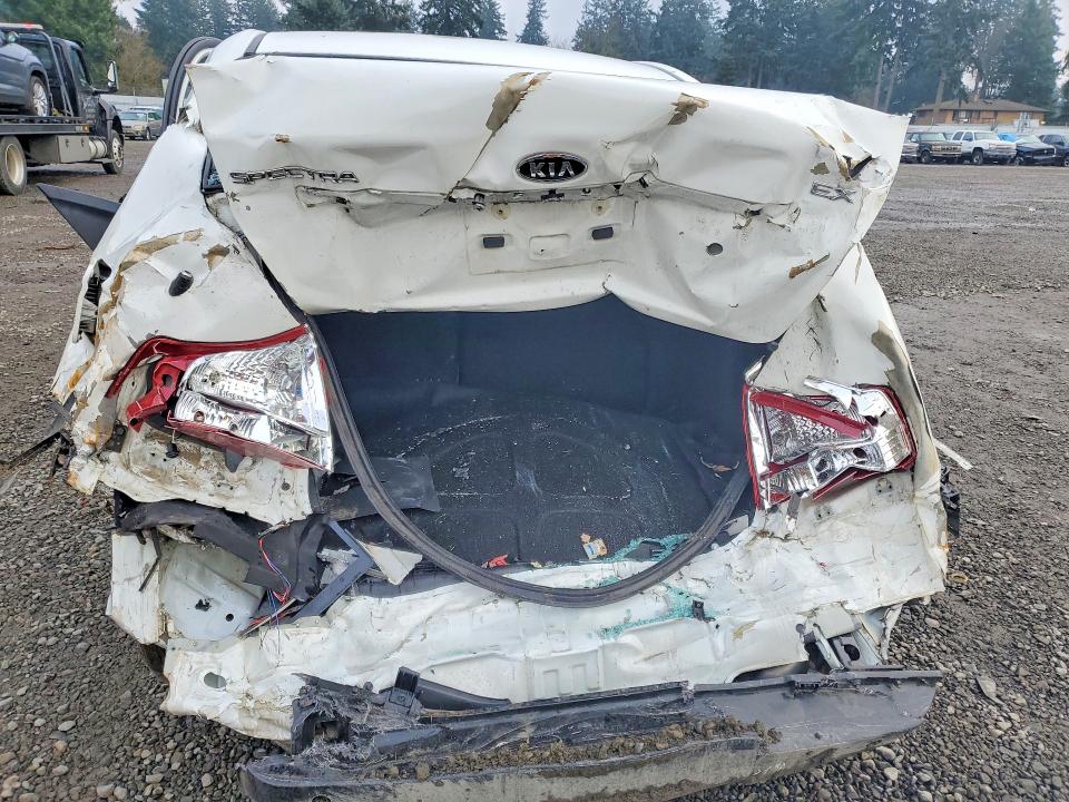 Photo 6 from auction – 2009 KIA SPECTRA with VIN KNAFE221095654362
