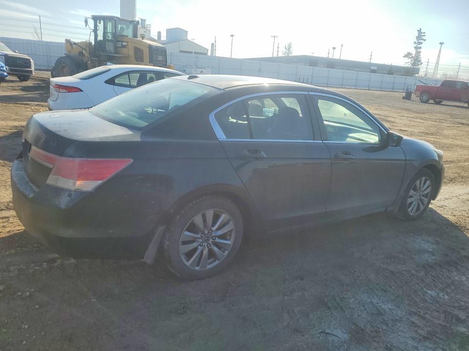 Photo 3 from auction – 2012 HONDA ACCORD EXL with VIN 1HGCP2F80CA035204