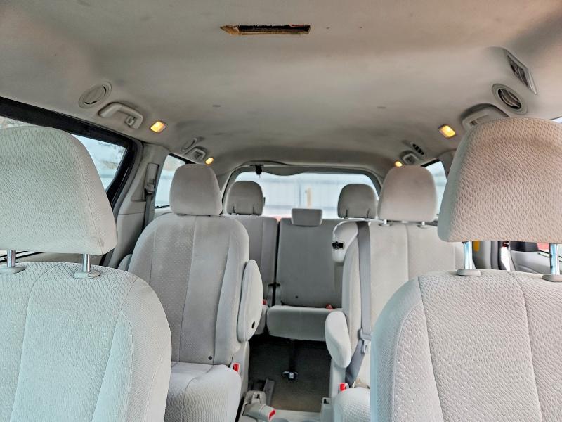 Photo 10 from auction – 2014 TOYOTA SIENNA with VIN 5TDKK3DC7ES476470