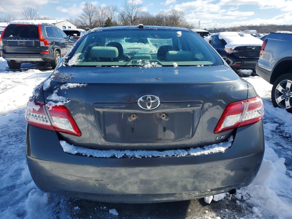 Photo 6 from auction – 2011 TOYOTA CAMRY with VIN 4T1BF3EKXBU708640