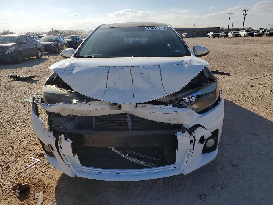 Photo 5 from auction – 2015 TOYOTA COROLLA with VIN 5YFBURHE4FP291389