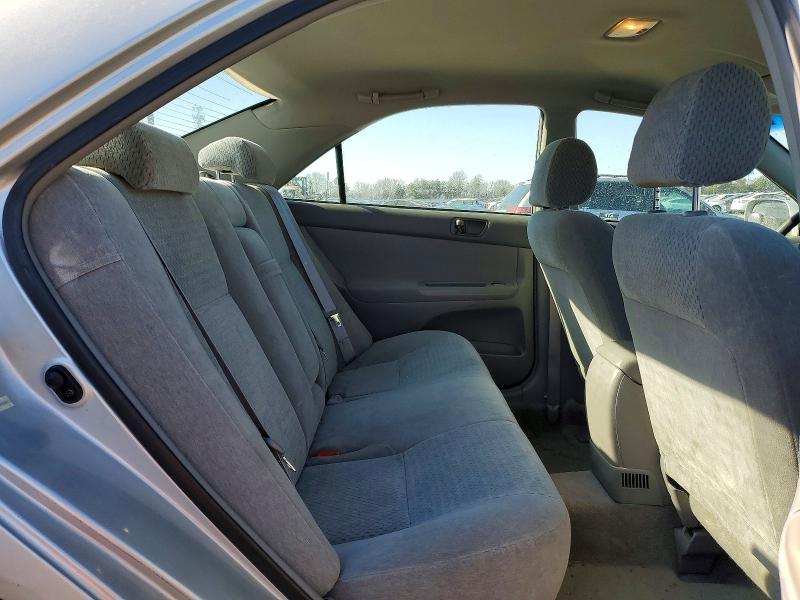 Photo 10 from auction – 2002 TOYOTA CAMRY with VIN 4T1BE32KX2U085852