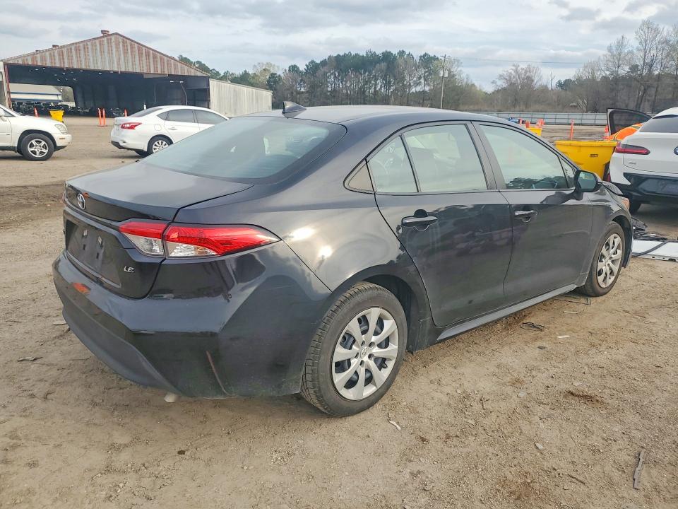 Photo 3 from auction – 2023 TOYOTA COROLLA with VIN 5YFB4MDE8PP012844