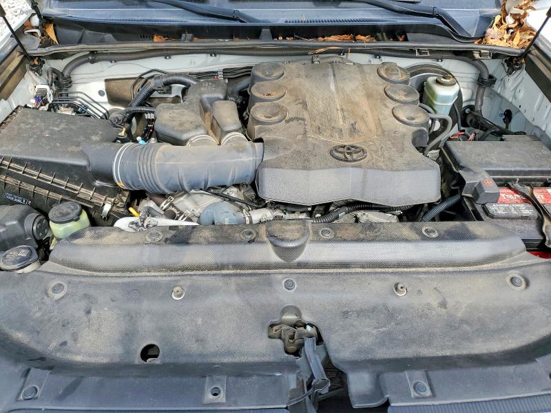 Photo 12 from auction – 2018 TOYOTA 4RUNNER with VIN JTEZU5JR0J5183602