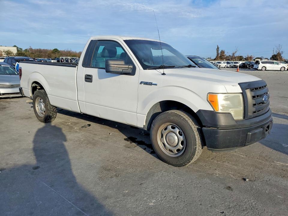 Photo 4 from auction – 2011 FORD F150 with VIN 1FTNF1CF5BKD93673