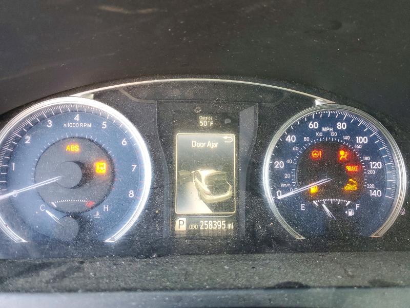 Photo 9 from auction – 2017 TOYOTA CAMRY with VIN 4T1BF1FK1HU664135