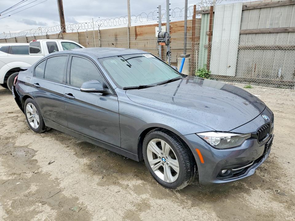 Photo 4 from auction – 2016 BMW 328 with VIN WBA8E3G59GNT77959