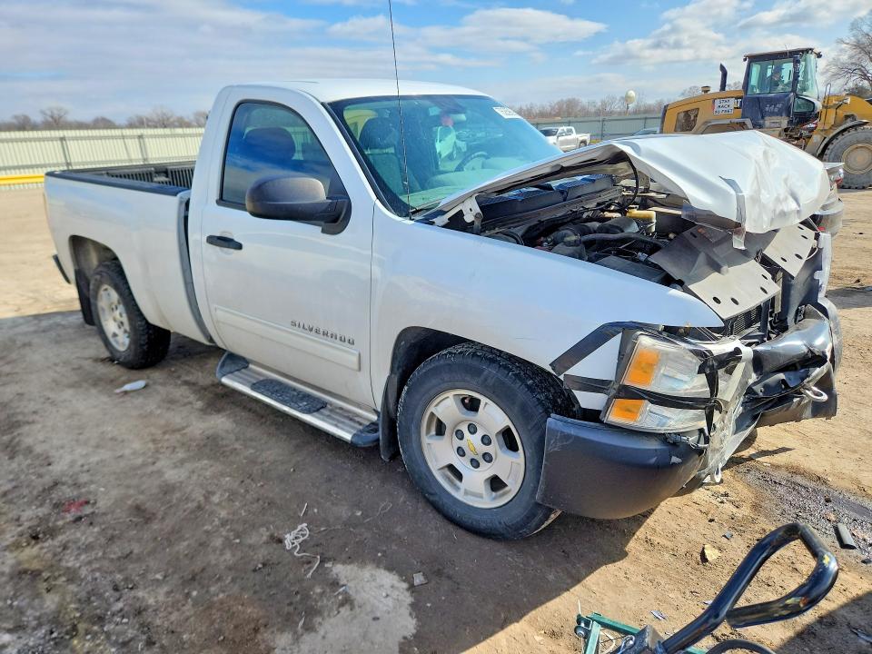 Photo 4 from auction – 2011 CHEVROLET SILVERADO with VIN 1GCNCPEX2BZ441784