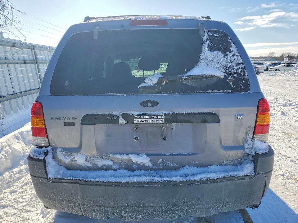 Photo 6 from auction – 2007 FORD ESCAPE XLT with VIN 1FMYU03177KA00146
