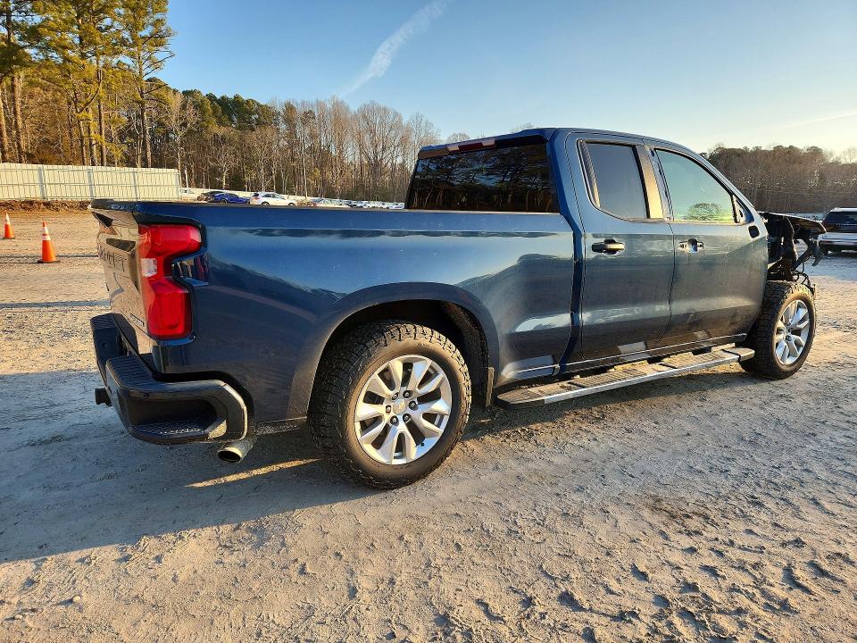 Photo 3 from auction – 2019 CHEVROLET SILVERADO with VIN 1GCRWBEH7KZ313836