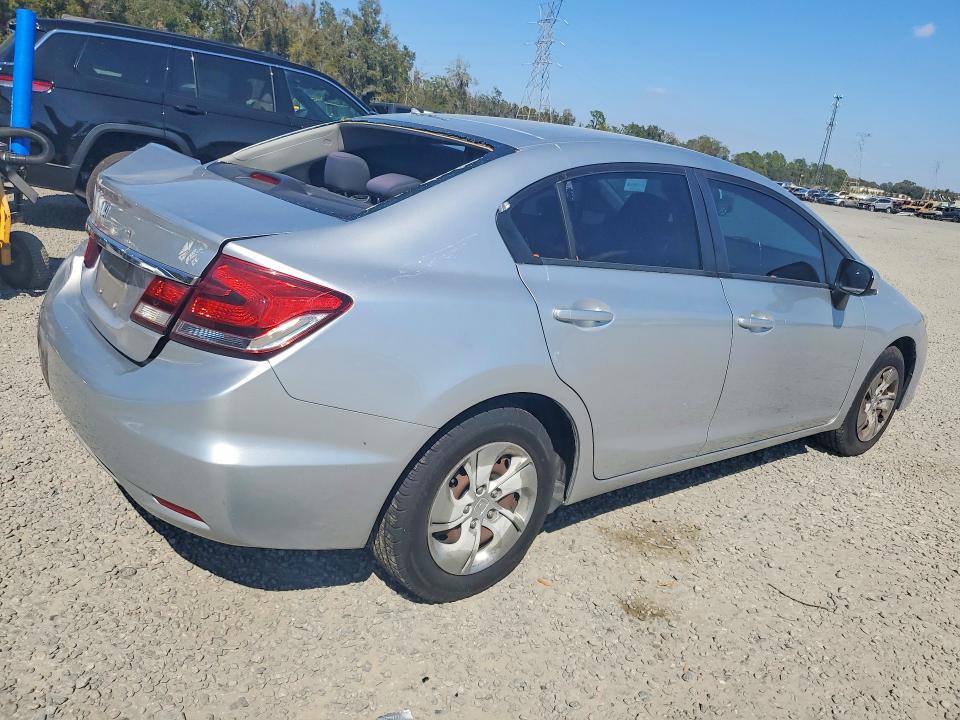 Photo 3 from auction – 2014 HONDA CIVIC LX with VIN 19XFB2F50EE256379