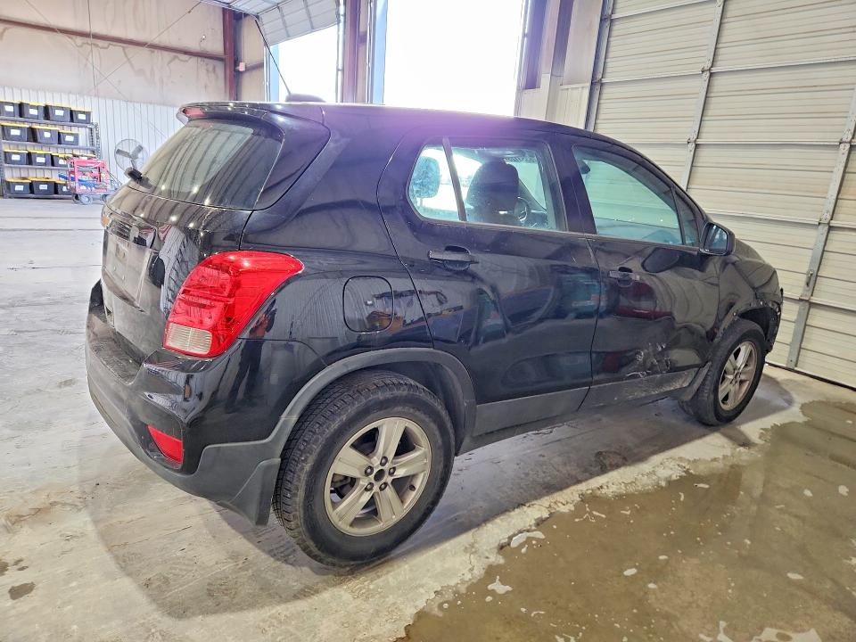 Photo 3 from auction – 2018 CHEVROLET TRAX with VIN 3GNCJNSB9JL258924