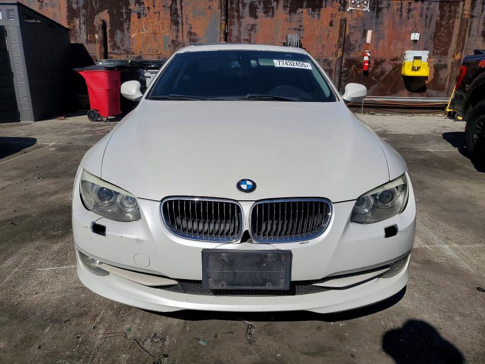 Photo 5 from auction – 2011 BMW 328 I SULE with VIN WBAKE5C54BE754861