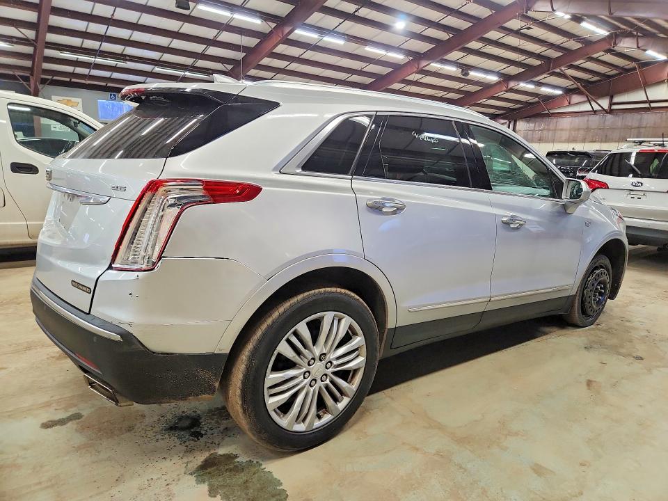 Photo 3 from auction – 2018 CADILLAC XT5 PREMIU with VIN 1GYKNFRS2JZ127874