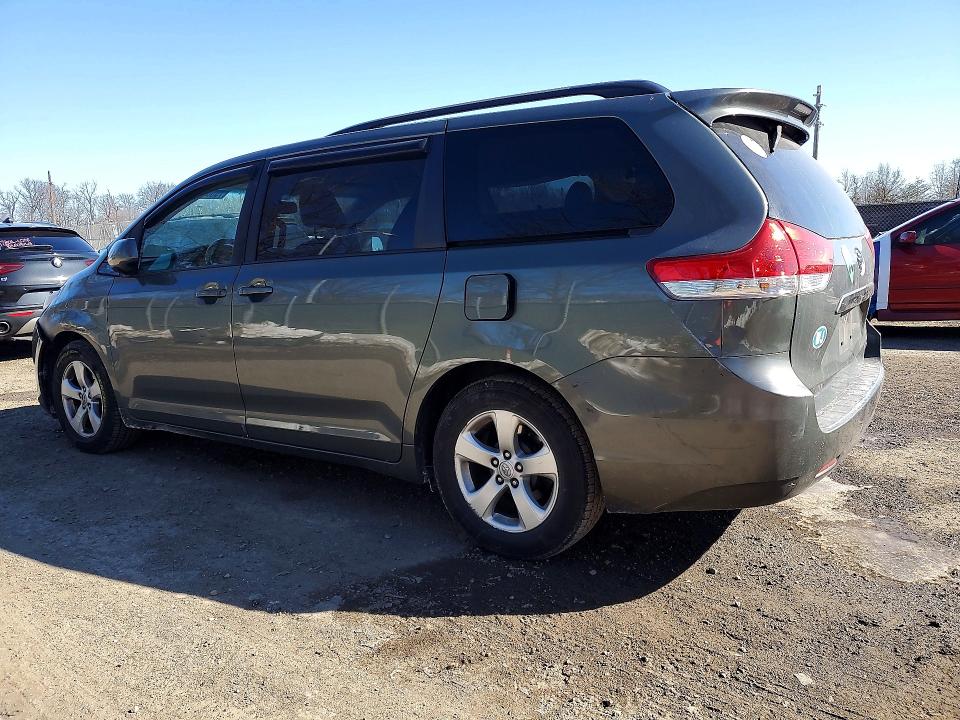 Photo 2 from auction – 2014 TOYOTA SIENNA with VIN 5TDKK3DC2ES506359